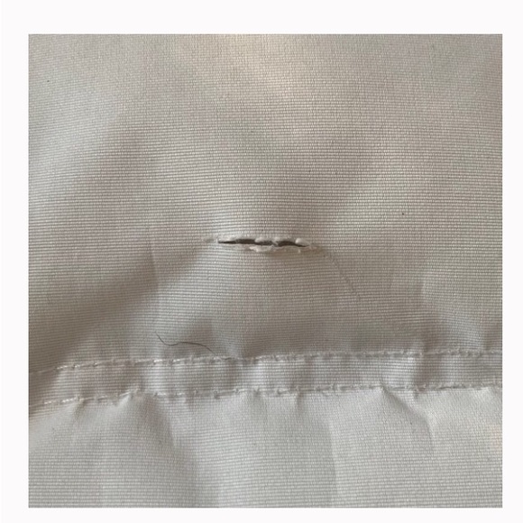 COPY - Beautiful white women’s   winter parka. Size Small - Picture 6 of 7